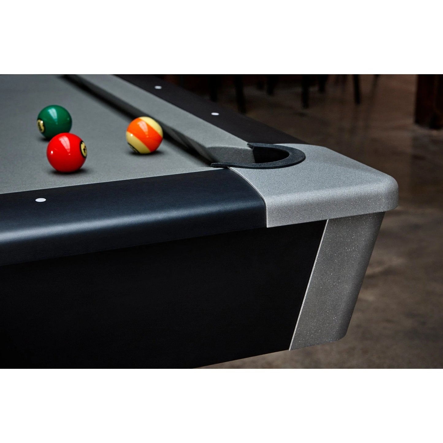 Brunswick Billiards Black Wolf PRO Pool Table